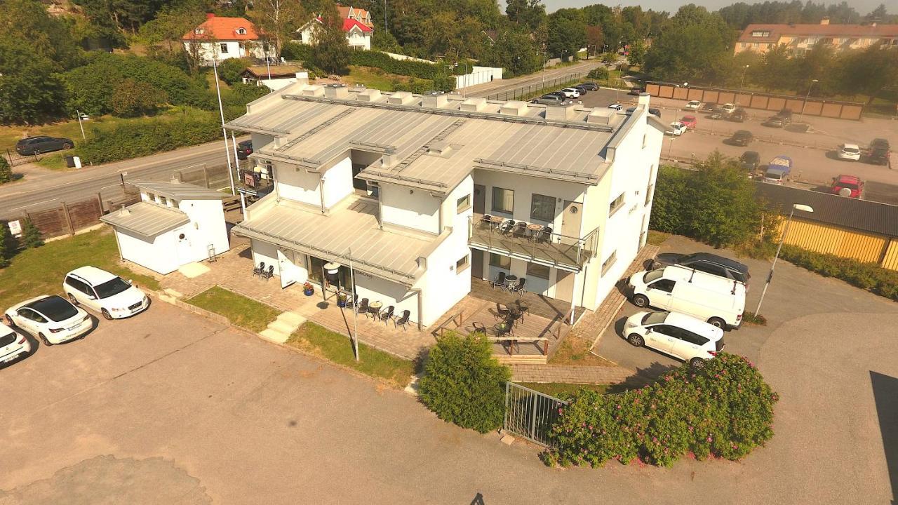 Staylong Hotell Taby Exterior photo