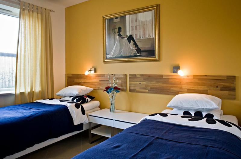Staylong Hotell Taby Exterior photo